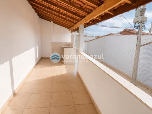 Casa com 75m² 2 quartos e 1 banheiro, para alugar, no bairro Vila Brasileira em Mogi das Cruzes