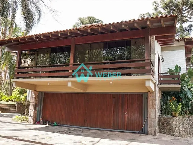 Casa com 2400m² 5 quartos e 3 banheiros, para alugar, no bairro Boa Vista em Novo Hamburgo