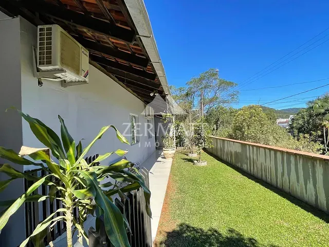 Casa 4 quartos e 2 banheiros, à venda, no bairro Passo Manso em Blumenau