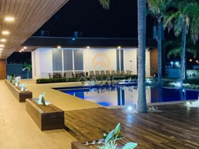 Casa com 199m² 2 quartos e 2 banheiros, à venda, no bairro Areal em Pelotas
