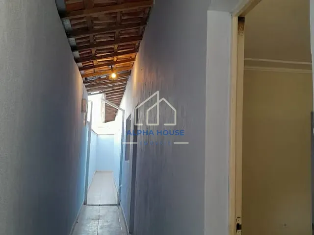 Casa 2 quartos e 1 banheiro, à venda, no bairro Mombaça em Pindamonhangaba