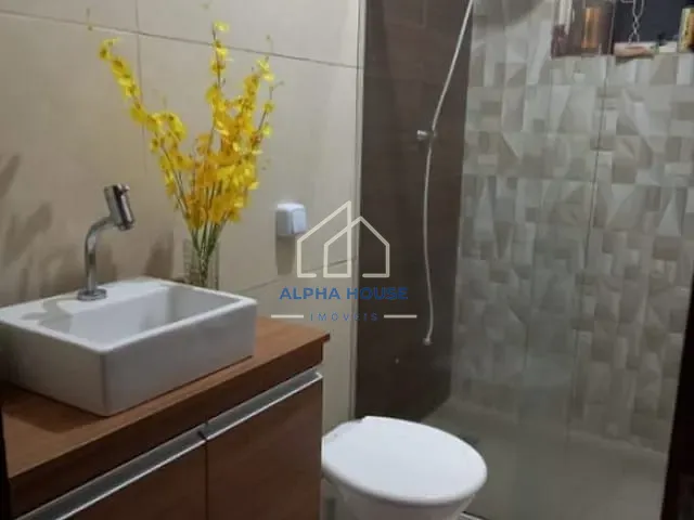 Casa 2 quartos e 1 banheiro, à venda, no bairro Mombaça em Pindamonhangaba