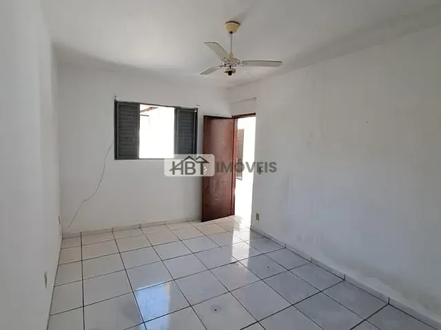 Casa 4 quartos e 2 banheiros, à venda, no bairro Jardim Bela Vista em Bauru