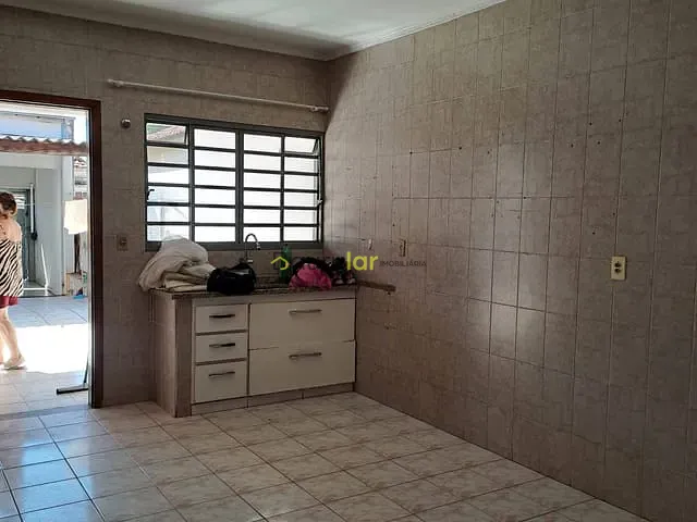 Casa 4 quartos e 2 banheiros, à venda, no bairro Jardim Bela Vista em Bauru