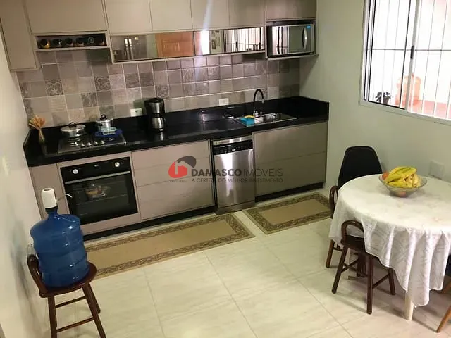 Casa com 250m² 2 quartos e 1 banheiro, para alugar, no bairro Santa Paula em São Caetano do Sul