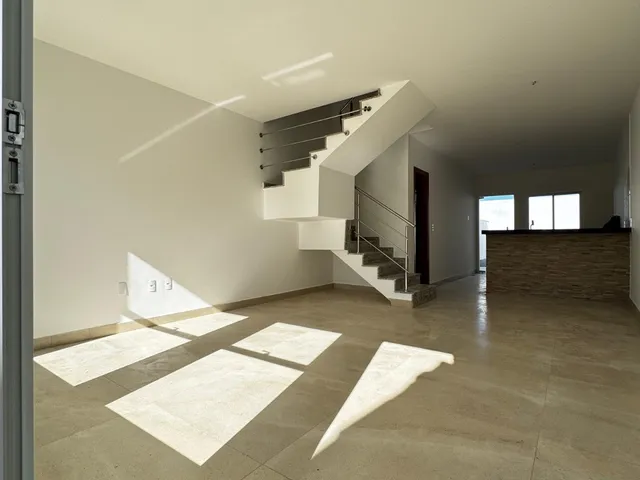 Casa com 135m² 3 quartos e 1 banheiro, à venda, no bairro Estância Monazítica em Serra