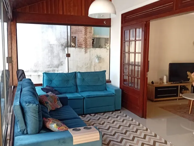 Casa com 430m² 3 quartos e 2 banheiros, à venda, no bairro Piratininga em Niterói