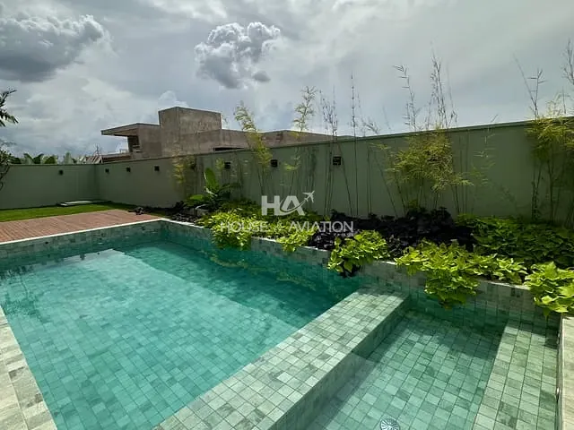 Casa com 592m² 5 quartos e 8 banheiros, à venda, no bairro Jardins Verona em Goiânia