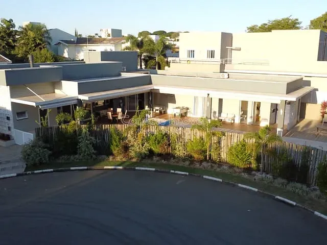 Casa com 674m² 2 quartos e 4 banheiros, à venda, no bairro Nova Holanda em Holambra