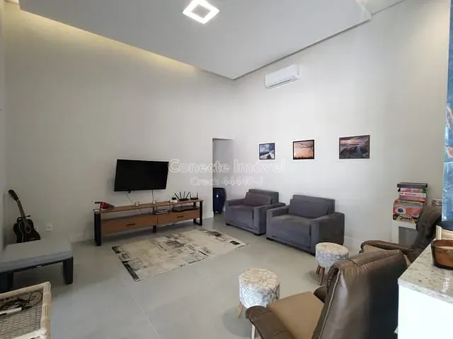 Casa com 674m² 2 quartos e 4 banheiros, à venda, no bairro Nova Holanda em Holambra