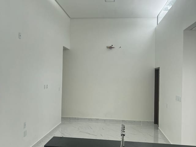 Casa com 250m² 3 quartos e 4 banheiros, à venda, no bairro Ponta Negra em Manaus