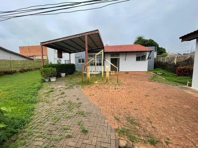 Casa com 550m² 4 quartos e 2 banheiros, para alugar, no bairro Morada do Ouro em Cuiabá