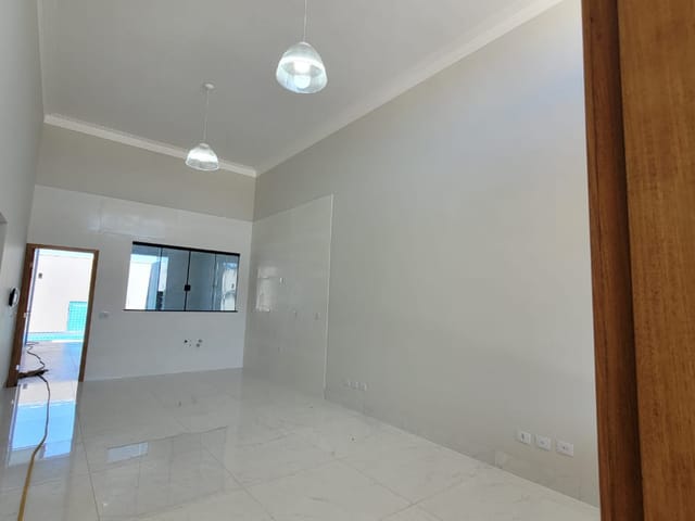 Casa com 200m² 3 quartos e 3 banheiros, à venda, no bairro Jardim Munique em Maringá
