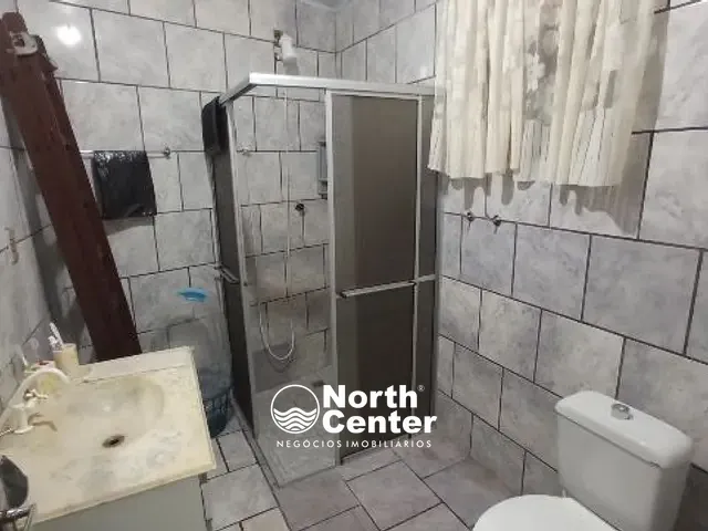 Casa 3 quartos e 1 banheiro, para alugar, no bairro Centro em Balneário Barra do Sul