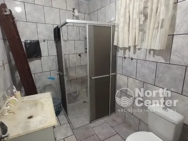 Casa 3 quartos e 1 banheiro, para alugar, no bairro Centro em Balneário Barra do Sul