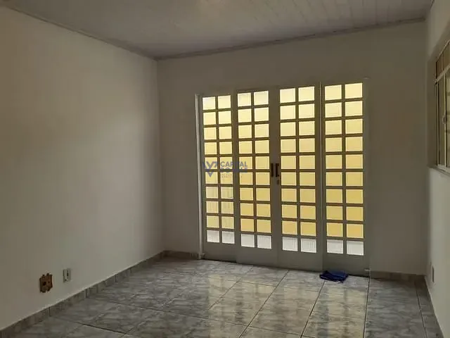 Casa com 180m² 3 quartos e 2 banheiros, à venda, no bairro Jardim Satélite em São José dos Campos