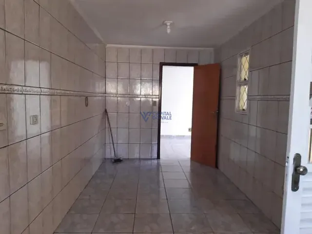 Casa com 180m² 3 quartos e 2 banheiros, à venda, no bairro Jardim Satélite em São José dos Campos