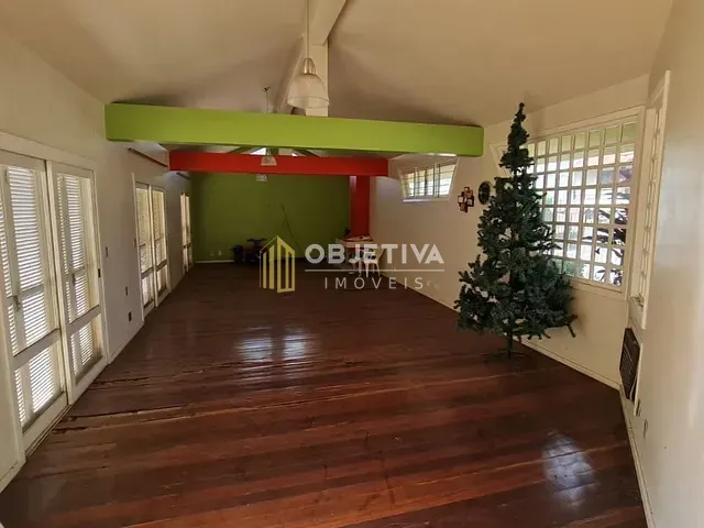 Casa com 400m² 3 quartos e 3 banheiros, à venda, no bairro Primavera em Novo Hamburgo