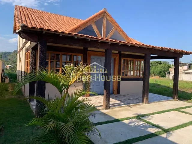 Casa com 300m² 2 quartos e 1 banheiro, à venda, no bairro Bela Vista em Itatiaia