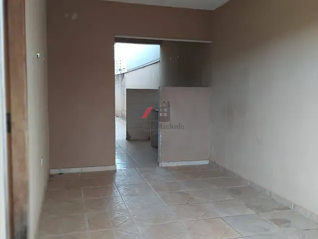 Casa 3 quartos e 1 banheiro, à venda, no bairro Jardim San Raphael V em Arapongas