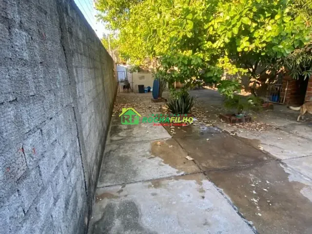 Casa com 300m² 2 quartos e 1 banheiro, à venda, no bairro Esplanada em Teresina