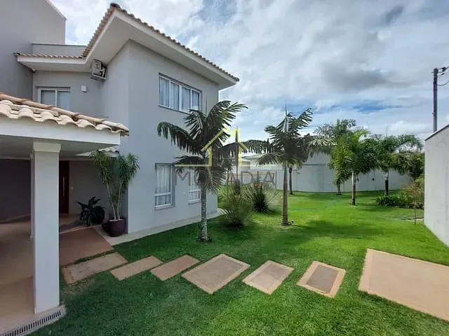 Casa com 800m² 3 quartos e 3 banheiros, à venda, no bairro Nova Floresta II em Guaxupé