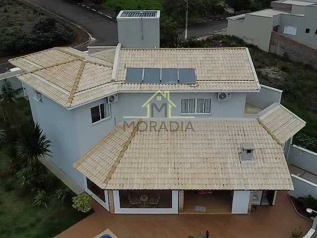 Casa com 800m² 3 quartos e 3 banheiros, à venda, no bairro Nova Floresta II em Guaxupé