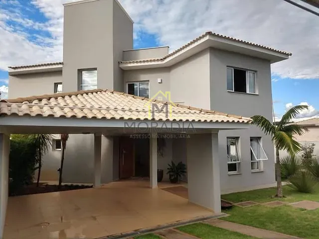 Casa com 800m² 3 quartos e 3 banheiros, à venda, no bairro Nova Floresta II em Guaxupé