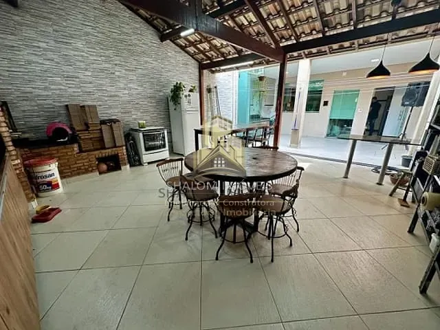 Casa com 204m² 3 quartos e 1 banheiro, à venda, no bairro Parque Xangri-La em Contagem