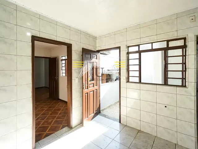 Casa 2 quartos e 1 banheiro, para alugar, no bairro Cidade Mãe do Céu em São Paulo