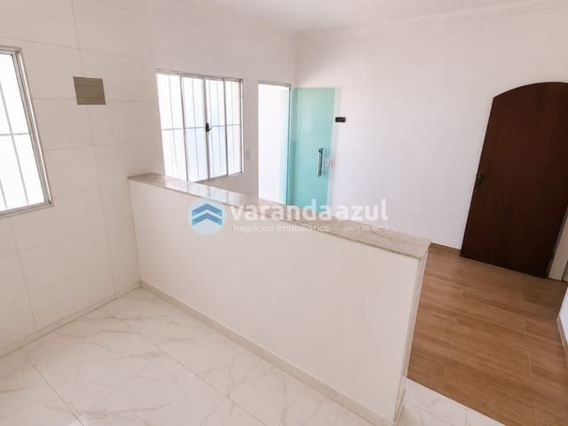 Casa com 62m² 2 quartos e 1 banheiro, para alugar, no bairro Vila Brasileira em Mogi das Cruzes