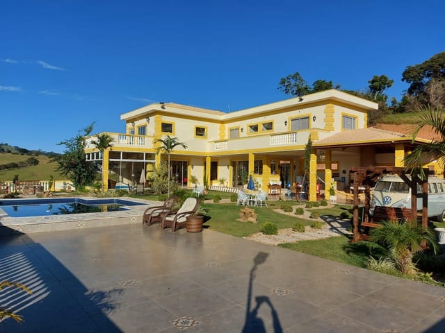 Casa com 1000m², à venda, no bairro Lagoa das Garças  em Cambuí