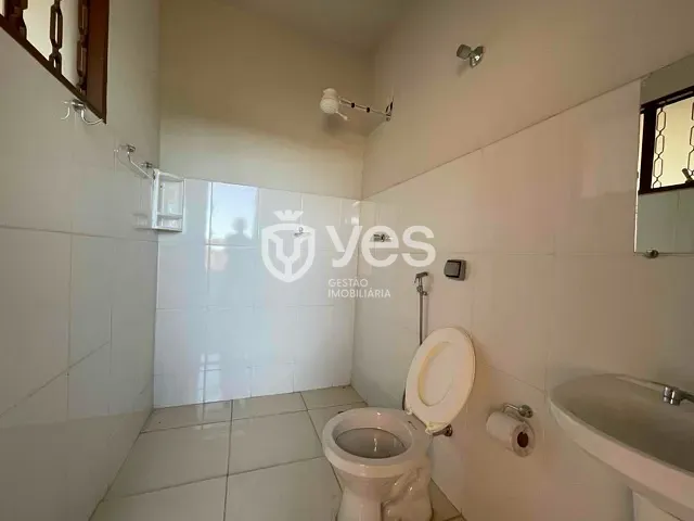 Casa com 320m² 3 quartos e 2 banheiros, à venda, no bairro Jardim das Primaveras em Araxá