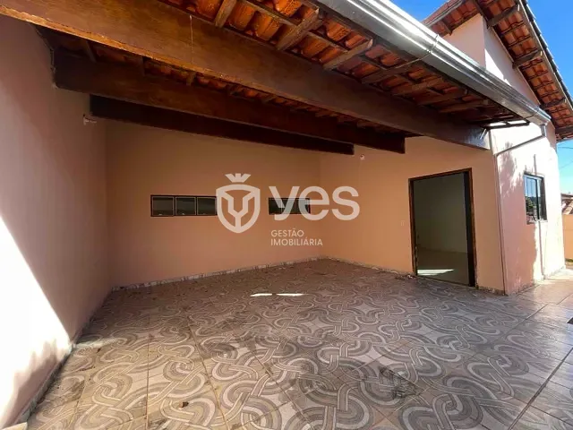 Casa com 320m² 3 quartos e 2 banheiros, à venda, no bairro Jardim das Primaveras em Araxá