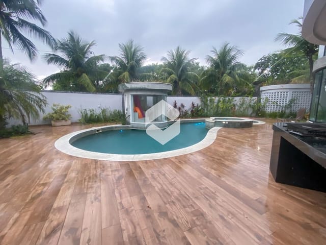 Casa com 800m² 6 quartos e 13 banheiros, à venda, no bairro Barra da Tijuca em Rio de Janeiro