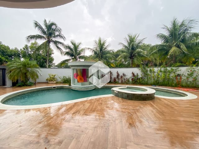Casa com 800m² 6 quartos e 13 banheiros, à venda, no bairro Barra da Tijuca em Rio de Janeiro