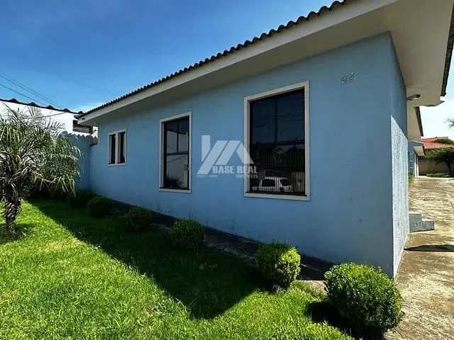 Casa com 630m², à venda, no bairro Jardim Carvalho em Ponta Grossa