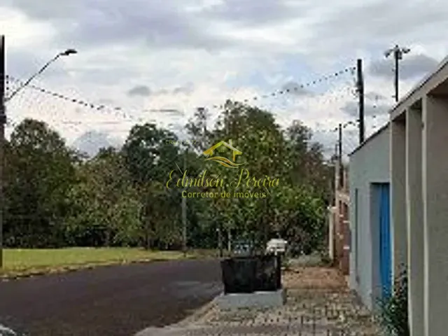 Casa com 125m² 3 quartos e 2 banheiros, à venda, no bairro Jardim Prefeito Milton Menezes em Londrina