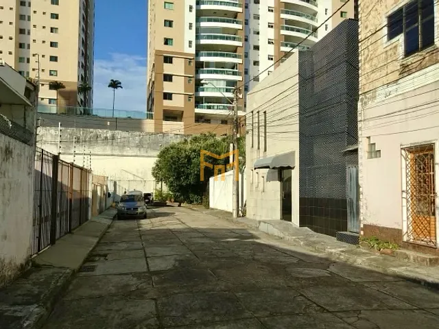 Casa 3 quartos e 2 banheiros, à venda, no bairro Marco em Belém