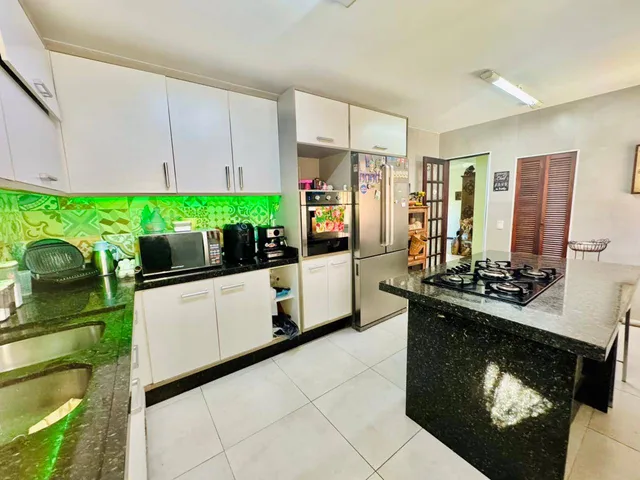 Casa com 267m² 5 quartos e 3 banheiros, à venda, no bairro Maravista em Niterói