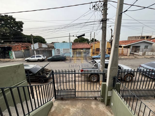 Casa para alugar, no bairro Centro em Salto de Pirapora