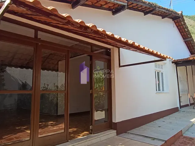 Casa com 360m² 3 quartos e 3 banheiros, para alugar, no bairro Itacoatiara em Niterói