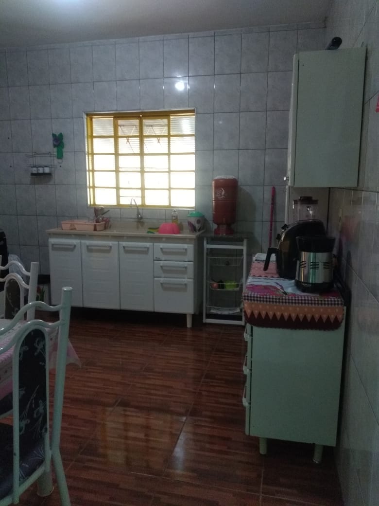 Casa à venda com 2 quartos, 77m² - Foto 12