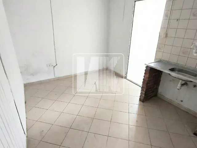 Casa 1 quarto e 1 banheiro, para alugar, no bairro Vila Palmares em Santo André