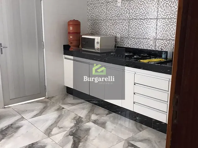 Casa com 264m² 5 quartos e 2 banheiros, à venda, no bairro chacrinha em Lavras