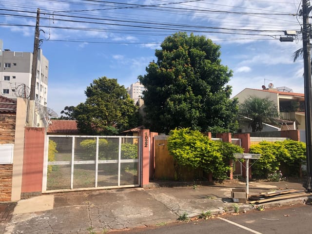 Foto do Casa - IMÓVEL  PARA VENDA  COM ÓTIMA LOCALIZAÇÃO EM ZONA RESIDENCIAL/COMERCIAL , AO LADO DO ESPAÇO DAS FEIRAS. | J. Mareze Imóveis Ltda