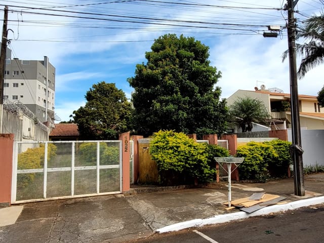 Foto do Casa - IMÓVEL  PARA VENDA  COM ÓTIMA LOCALIZAÇÃO EM ZONA RESIDENCIAL/COMERCIAL , AO LADO DO ESPAÇO DAS FEIRAS. | J. Mareze Imóveis Ltda