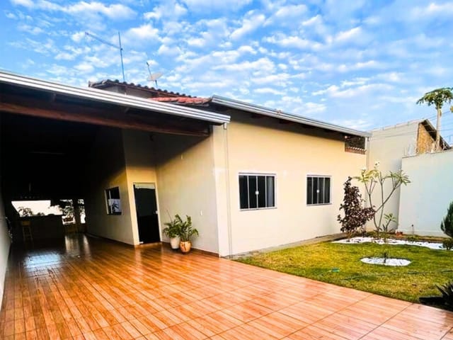 Foto do Casa - Casa com piscina sozinha no LOTE de 420m² | Maxwell Imóveis