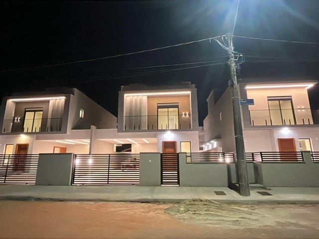 Casa 3 quartos e 2 banheiros, à venda, no bairro São João do Rio Vermelho em Florianópolis