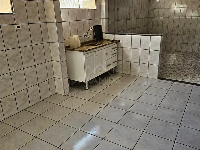 Casa com 163m² 3 quartos e 1 banheiro, à venda, no bairro Jardim Esperança em Poços de Caldas
